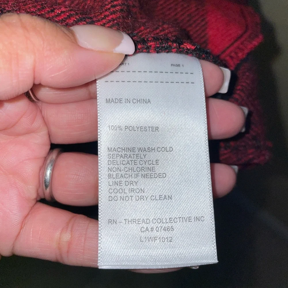Laundry by Shelli Segal - Picture 6 of 11